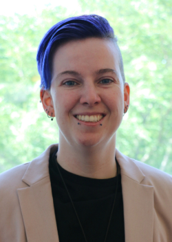 Lindsay March headshot