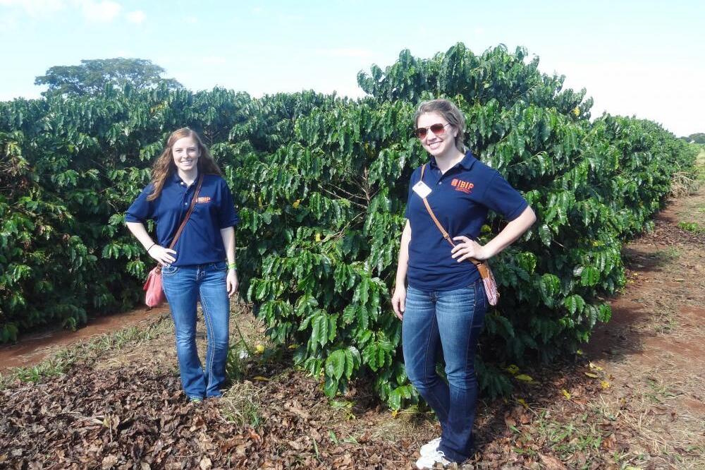 Students at Embrapa Environment